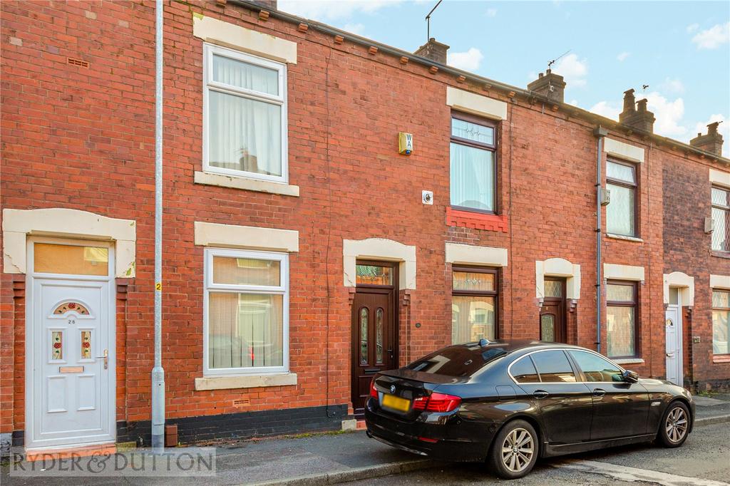 Castleford Street, Chadderton, Oldham, OL1 2 bed terraced house £94,950