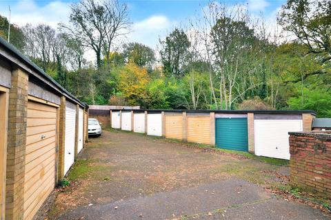 55 Buckingham Drive, East Grinstead, RH19 4RL