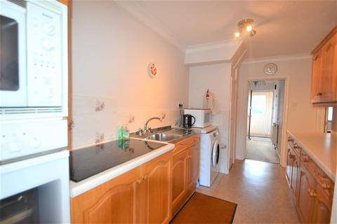 37 Hatton Road, Feltham, TW14 8JN