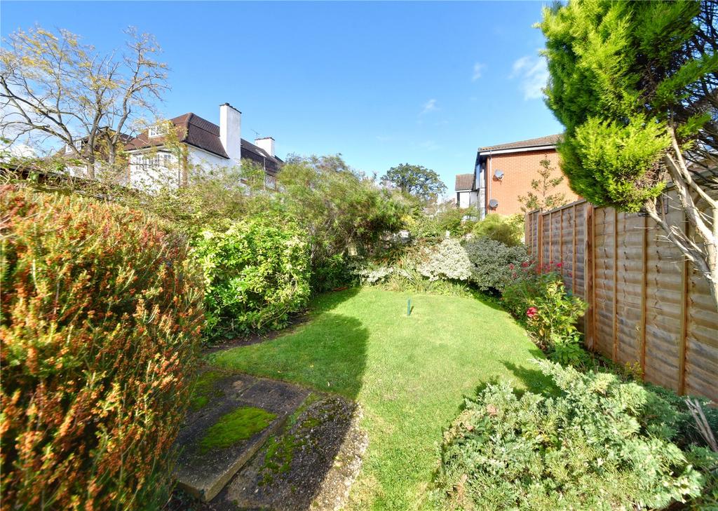 Woodville Road, New EN5 2 bed apartment £399,950