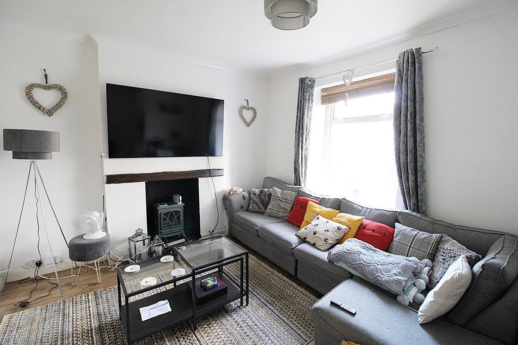 Brynna, Pontyclun CF72 3 bed end of terrace house for sale £169,950