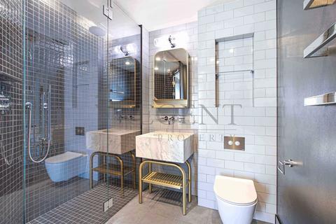 1 bedroom apartment to rent, Sun Street, One Crown Place, EC2A