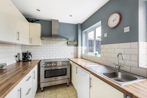 18 Arkell Avenue, Carterton, OX18 3BS