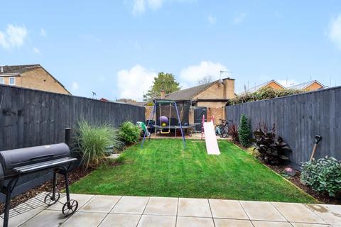 18 Arkell Avenue, Carterton, OX18 3BS