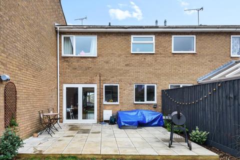 18 Arkell Avenue, Carterton, OX18 3BS