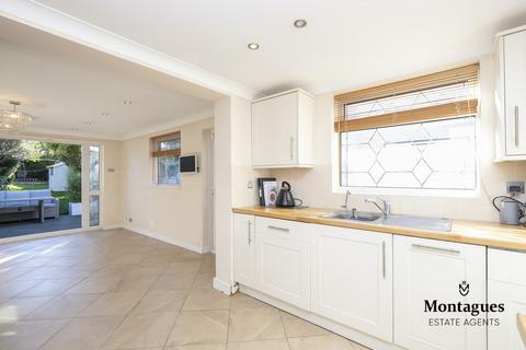 206 High Road, North Weald, Epping, CM16 6EF