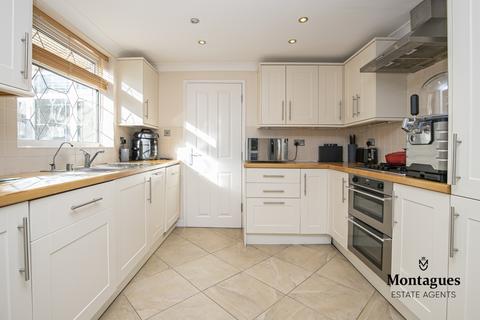 206 High Road, North Weald, Epping, CM16 6EF