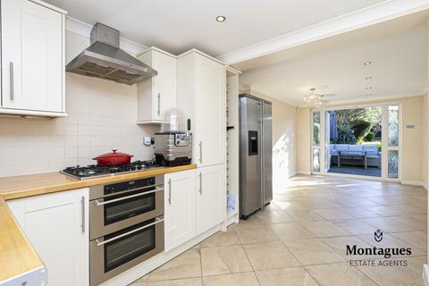 206 High Road, North Weald, Epping, CM16 6EF