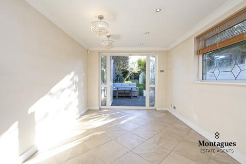 206 High Road, North Weald, Epping, CM16 6EF