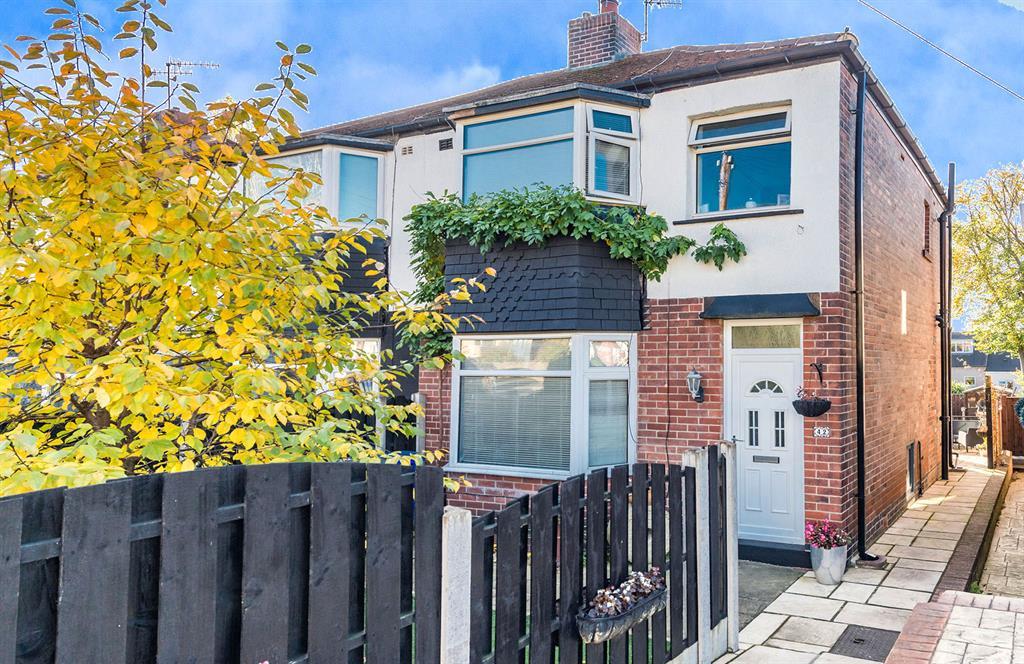 Skye Edge Road, Sheffield, S25HB 3 bed semidetached house £155,000