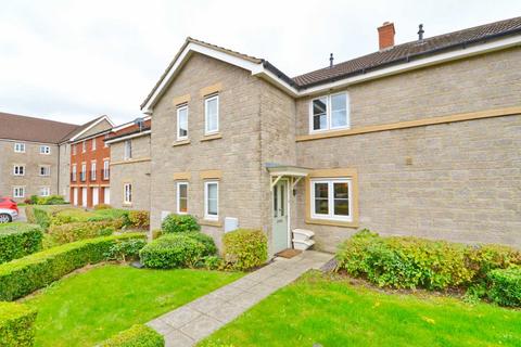 2 bedroom terraced house to rent, Snowberry Walk, St George