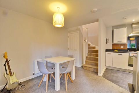 2 bedroom terraced house to rent, Snowberry Walk, St George