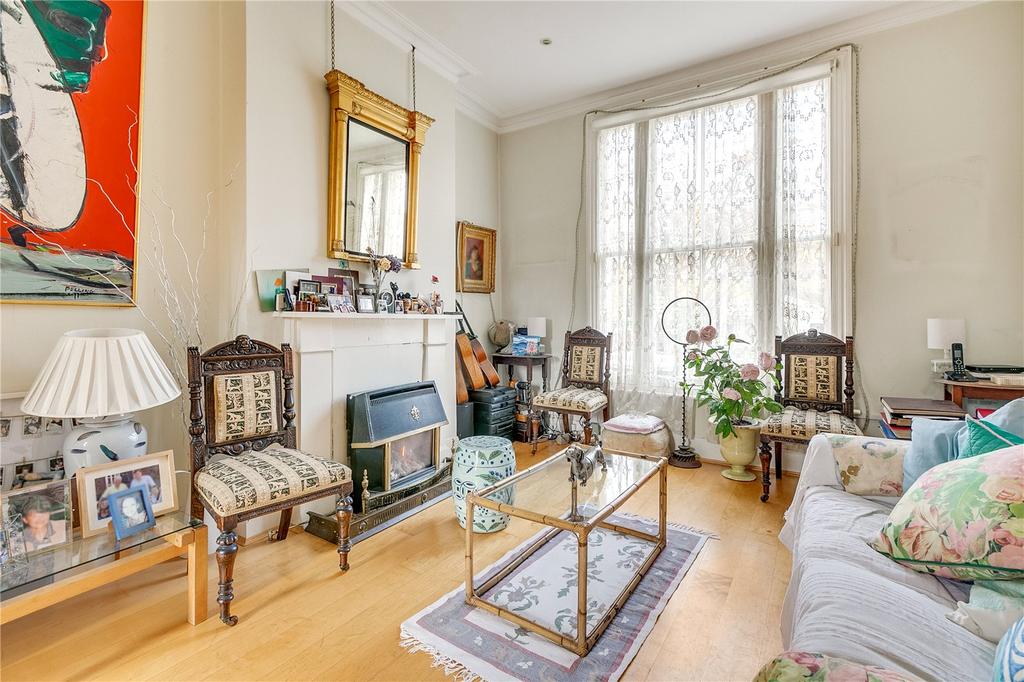 Britannia Road, Fulham/Chelsea... 3 bed terraced house £1,900,000