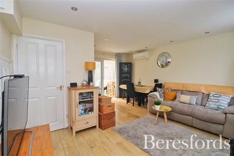 13 Saywell Brook, Chelmsford, CM2 6RJ