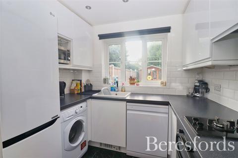 13 Saywell Brook, Chelmsford, CM2 6RJ