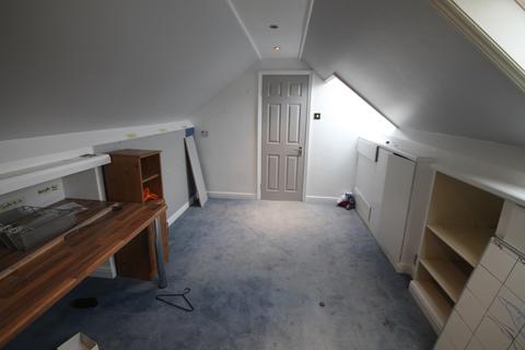 20 Sidmouth Avenue, Isleworth, TW7 4DW