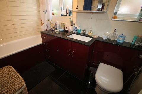 20 Sidmouth Avenue, Isleworth, TW7 4DW