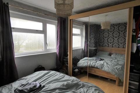 3 bedroom semi-detached house for sale - West Court, Haverfordwest