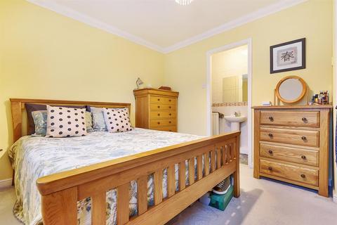 40 Chilton Close, Leigh, WN7 1SW