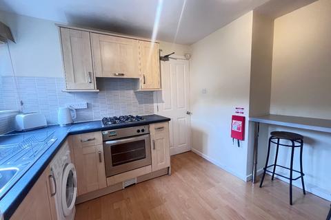 3 bedroom flat to rent, Harden Place, Polwarth, Edinburgh, EH11