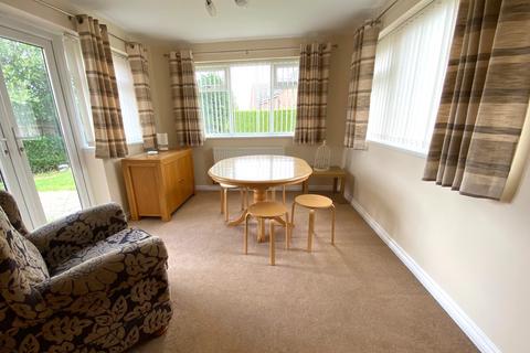 5 bedroom detached house to rent, Galingale View, Newcastle-under-Lyme, ST5