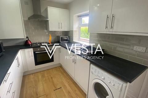 5 bedroom terraced house to rent, Terry Road, Coventry