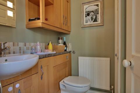 28 Leaside Way, Southampton, SO16 3DU