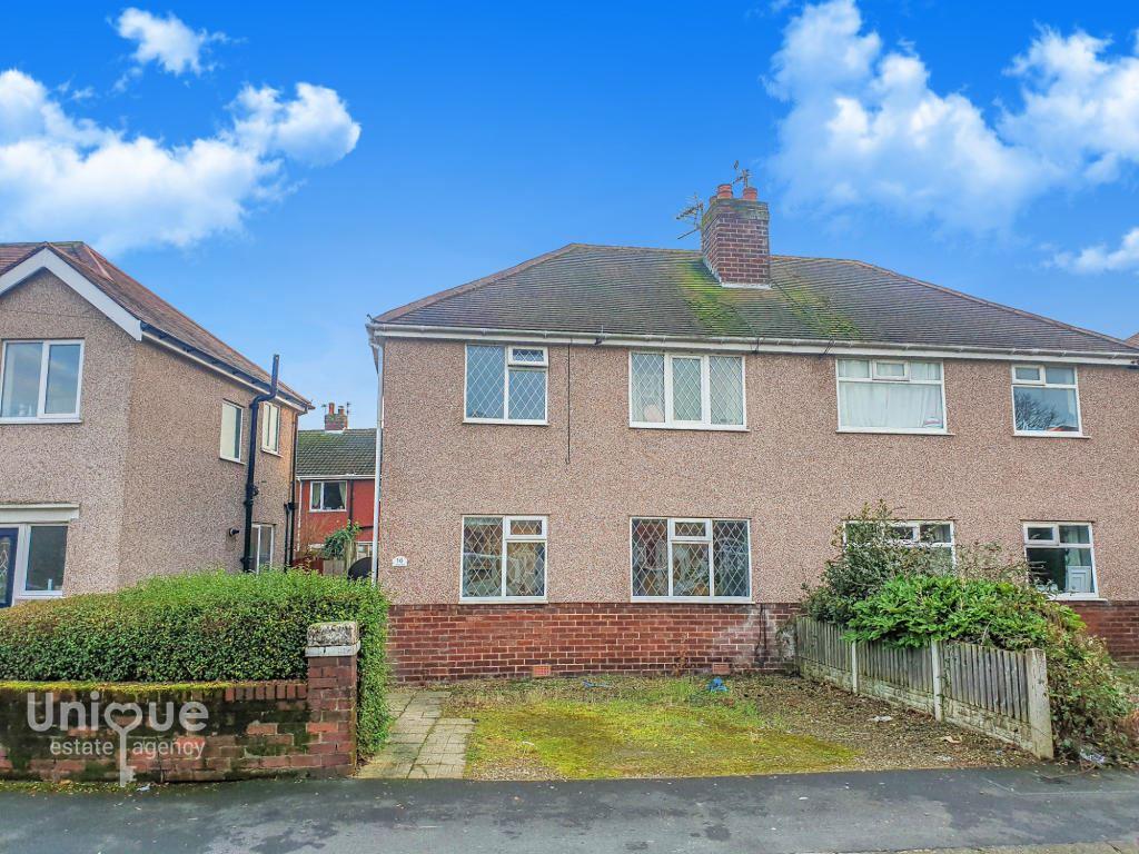 Leslie Avenue, Thornton Cleveleys... 3 bed semidetached house £100,000