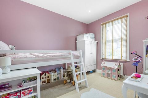 76 Carlton Park Avenue, London, SW20 8BL