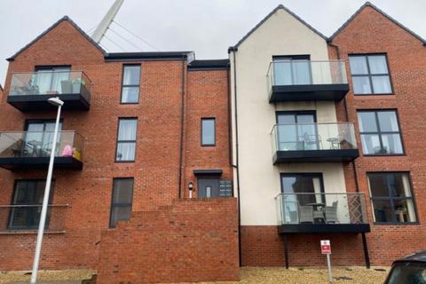 2 bedroom flat to rent, Sir Harry Secombe Court, Swansea. SA1 8RF