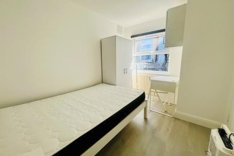 undefined, Holloway Road, Archway