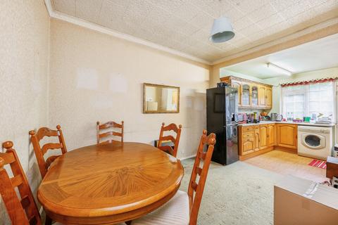 26 Deans Road, London, W7 3QB