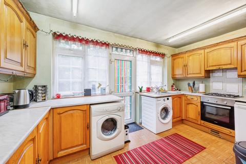 26 Deans Road, London, W7 3QB