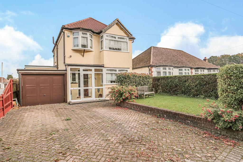 Coulsdon Road, Old Coulsdon 3 bed detached house £540,000