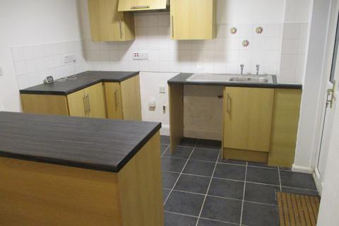 3 bedroom terraced house to rent, Aldergrove Drive, Middlesbrough TS4