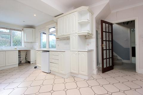63 Beacon Way, Banstead, SM7 1EA