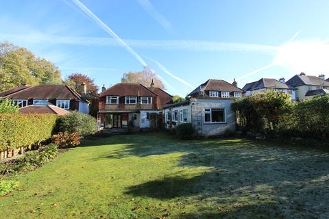 63 Beacon Way, Banstead, SM7 1EA