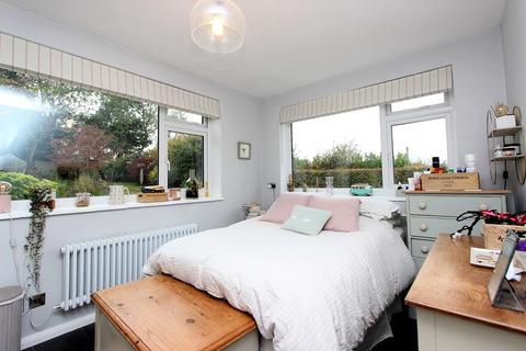 63 Beacon Way, Banstead, SM7 1EA