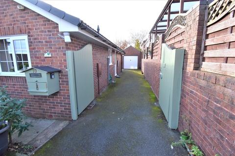 10 Atlow Brow, Ashbourne, DE6 1RP