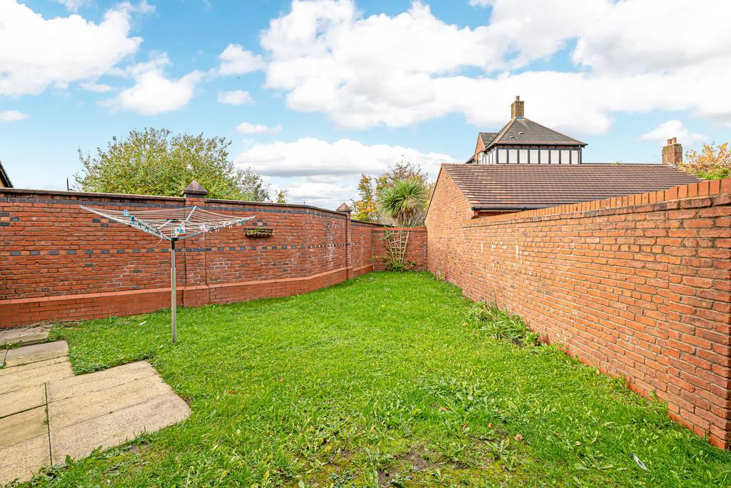 Archers Green Road, Westbrook... 2 bed detached house £185,000