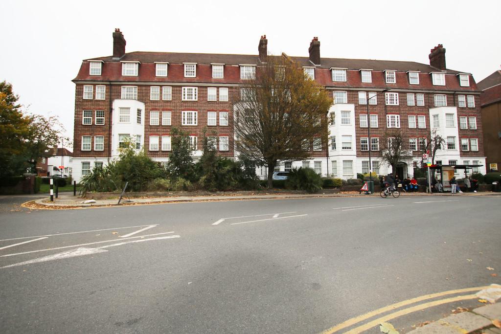 Sidmouth Road, Willesden 4 bed apartment for sale £899,950