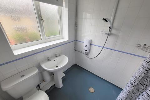 18 Adwalton Close, Drighlington, Bradford, BD11 1DQ