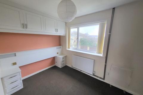 18 Adwalton Close, Drighlington, Bradford, BD11 1DQ