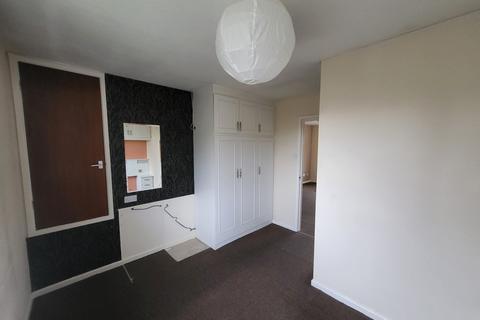 18 Adwalton Close, Drighlington, Bradford, BD11 1DQ
