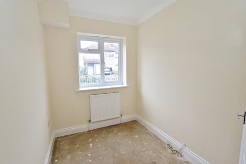 12a Ramsden Drive, Collier Row, Romford, RM5 2NJ