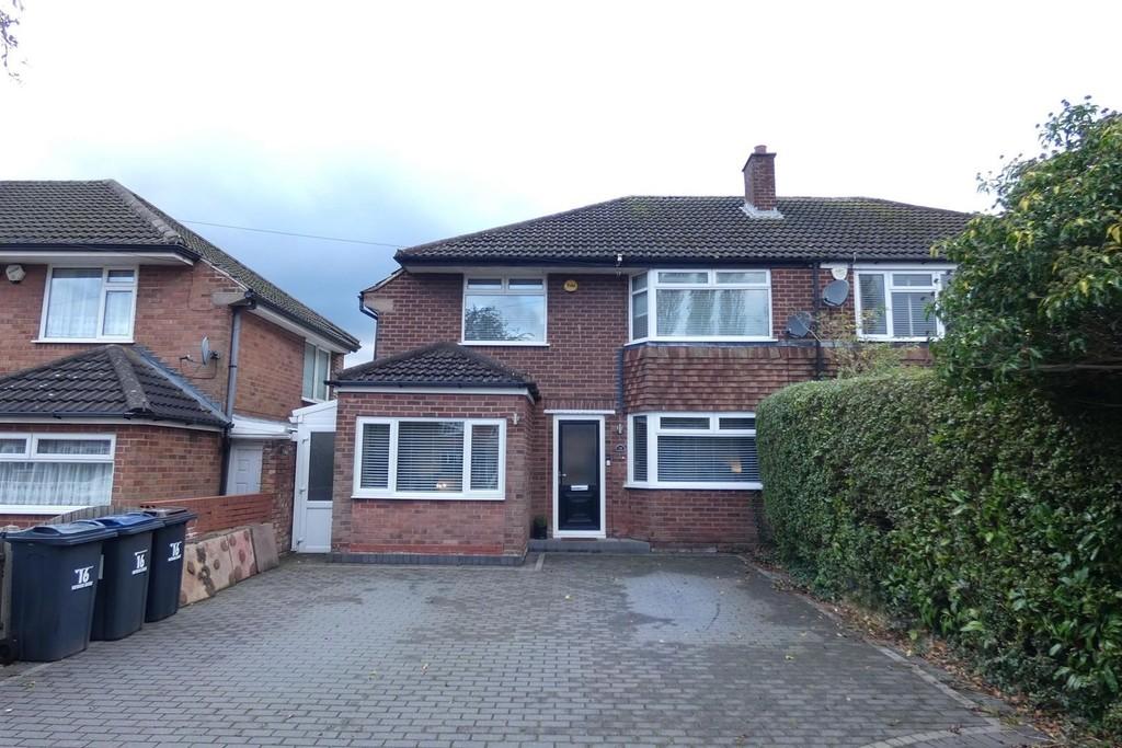 Whitehouse Crescent, Sutton Coldfield 3 bed semidetached house £430,000