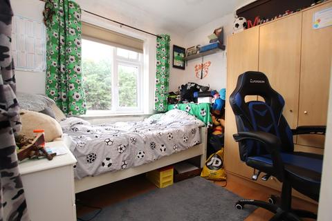 23 Burnham Crescent, Dartford, DA1 5BA
