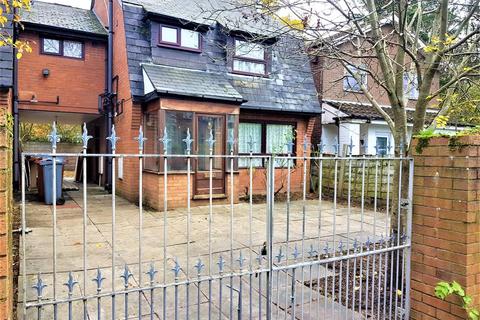 196 College Road, Manchester, M16 0AA