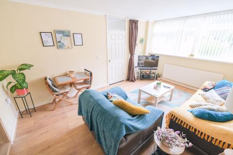 14 Links View, Sutton Coldfield, B74 3EP