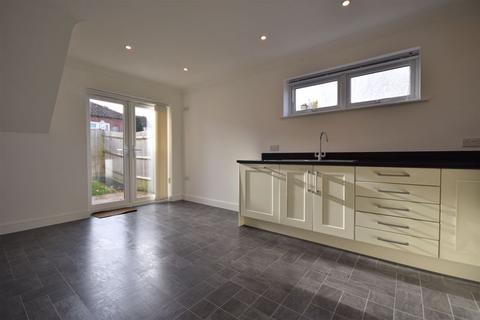 17a Arthur Road, Farnham, GU9 8PB